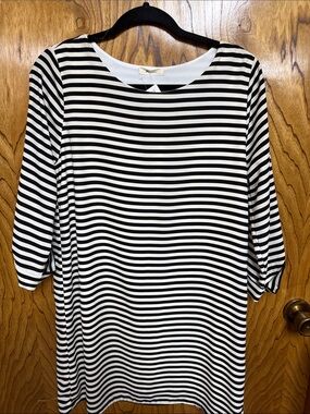 Everly Women's Black and White Striped Boatneck Top Small